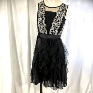 Ryu: party Dress black & white short ruffled cocktail prom size small zip back